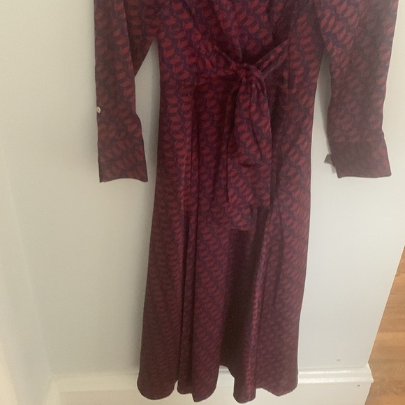 Tahari dress - Picture 2 of 6